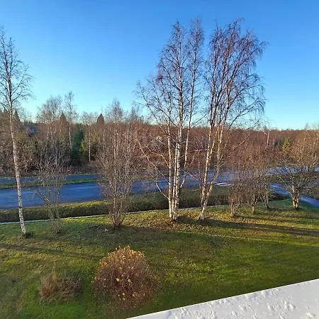 Peaceful And Spacious With Free Parking Appartement Kemi