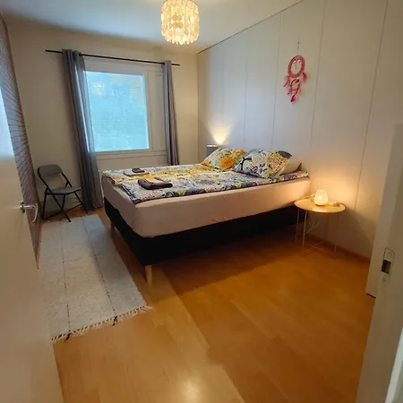 Peaceful And Spacious With Free Parking *
