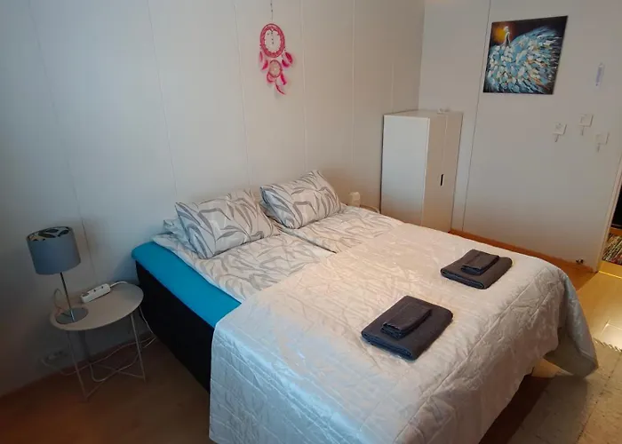 Peaceful And Spacious With Free Parking * 凯米