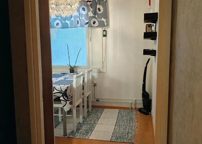 Peaceful And Spacious With Free Parking 凯米