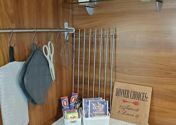 Peaceful And Spacious With Free Parking * 凯米